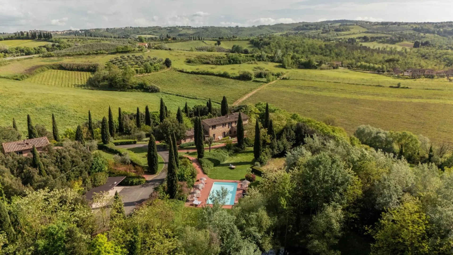 Podere Fignano, Holiday Home - Apartments Fully Renovated 2024 Landhaus Montaione