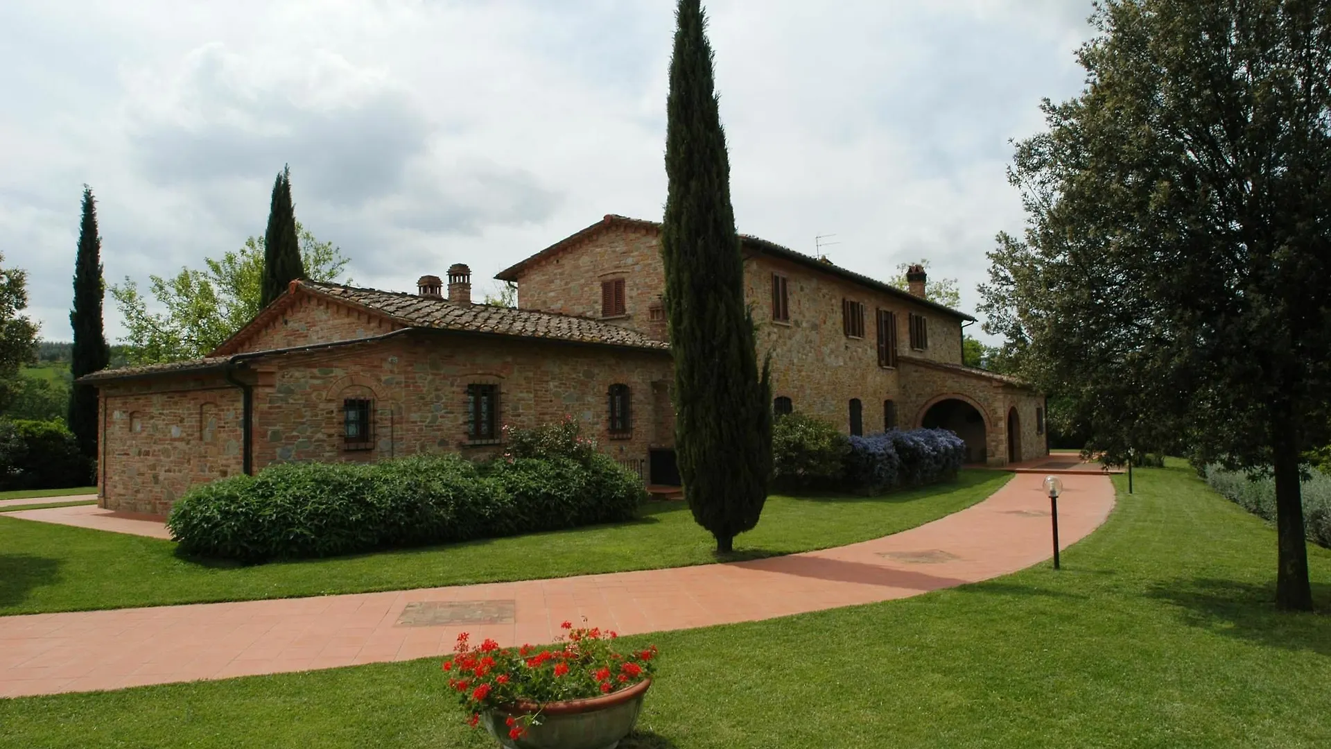 Podere Fignano, Holiday Home - Apartments Fully Renovated 2024 Italien