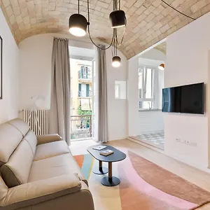 stylish-apartments-vatican-rome-downtown.it-romehotels.com/