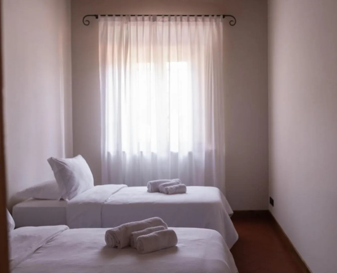Podere Fignano, Holiday Home - Apartments Fully Renovated 2024 몬타이오네