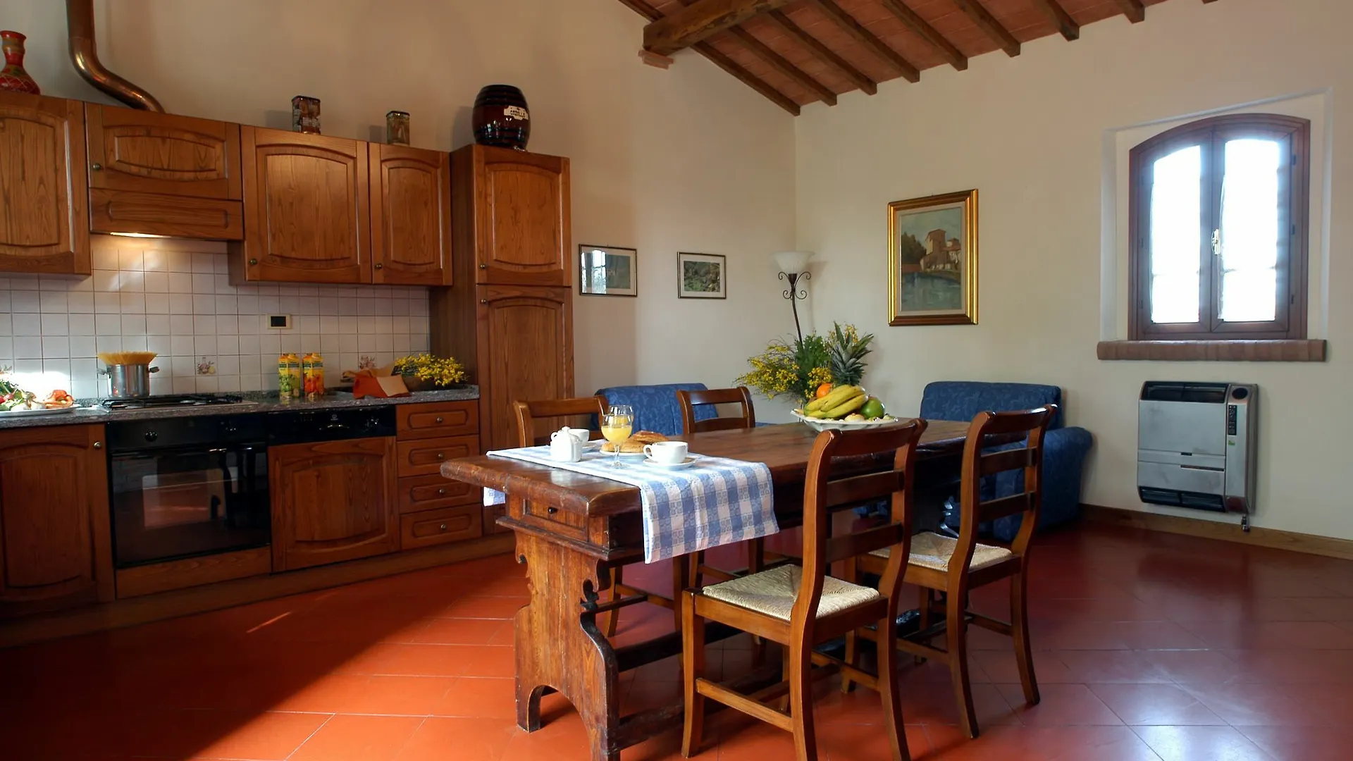 Podere Fignano, Holiday Home - Apartments Fully Renovated 2024 몬타이오네